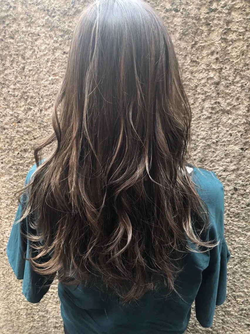 ロング カラー ヘアアレンジ ハイライトカラー ハイライト 透明感カラー🤎 ゆりのヘアスタイル