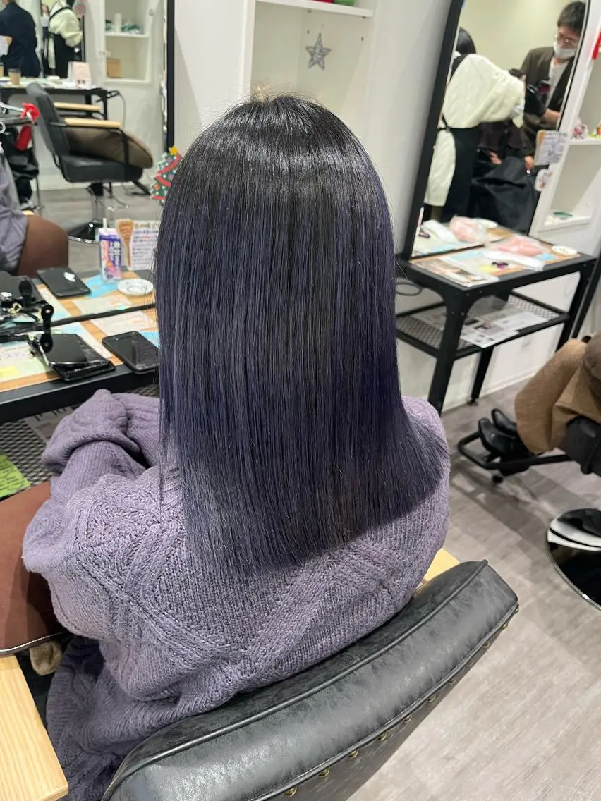 ミディアム カラー ブルーカラー ブルーパープル パープルカラー 艶髪レイヤー上田 紗也🇰🇷💗のヘアスタイル