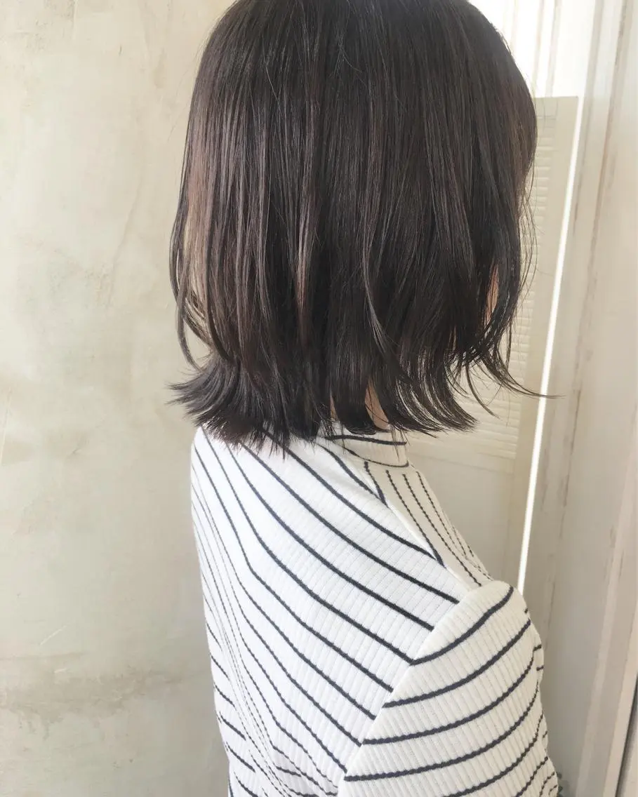 ミディアム 切りっぱなしボブ ボブ 鎌倉 彩のヘアスタイル