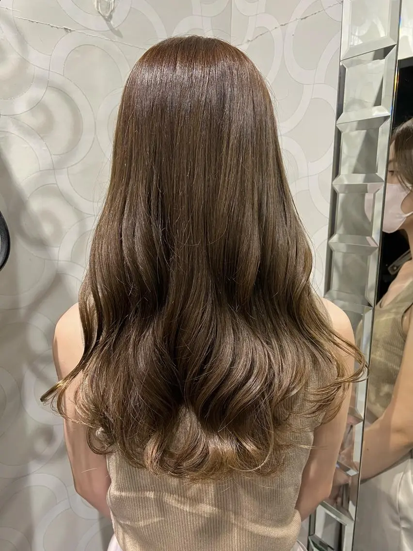 ロング カラー アッシュ ベージュカラー ブラウンカラー ヘーゼル ミルクティーベージュ 艶髪 ♡Tomiyaのヘアスタイル