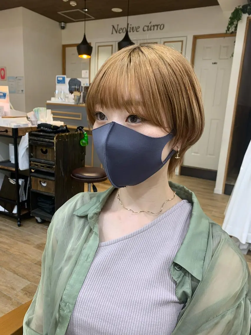 ミディアム カラー パーマ ヘアアレンジ メンズ キッズ ネイル マツエク・マツパ レイヤーカット/ 巻ける縮毛矯正のヘアスタイル