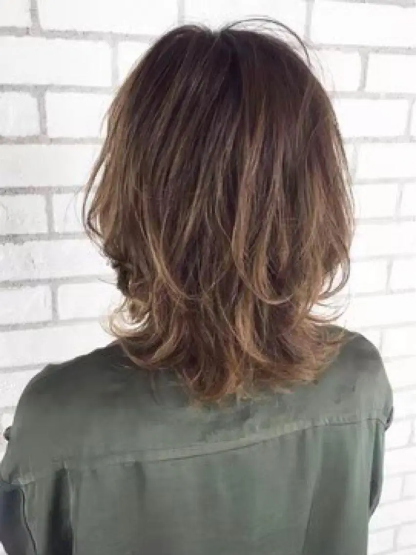 ミディアム 【ANSWER】 渡辺カリン🌼のヘアスタイル