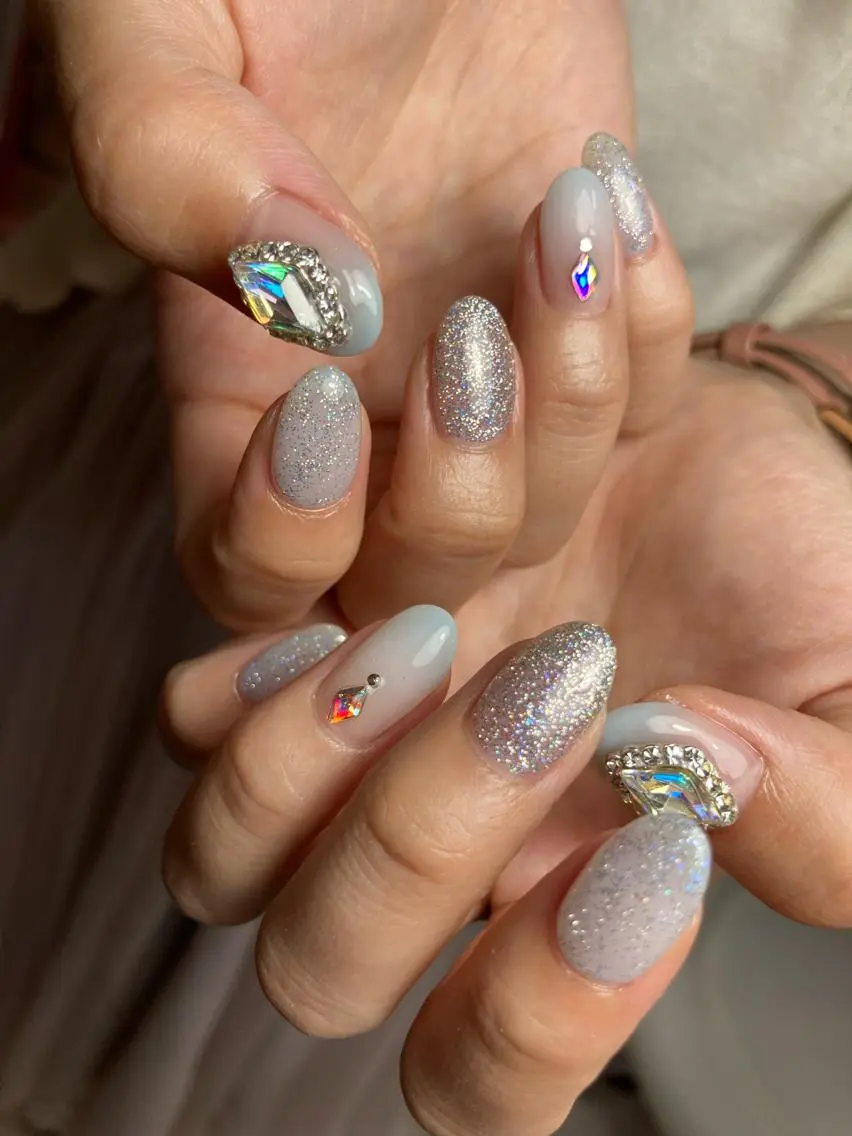 ネイル elu :nail&eyeのネイルデザイン