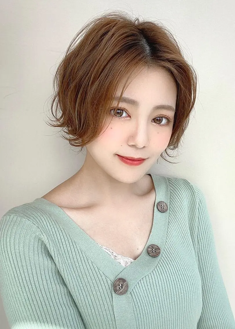 ショート カラー ショートボブ ボブ ショートヘア 小顔カット 外ハネヘア 伊奈 航平のヘアスタイル