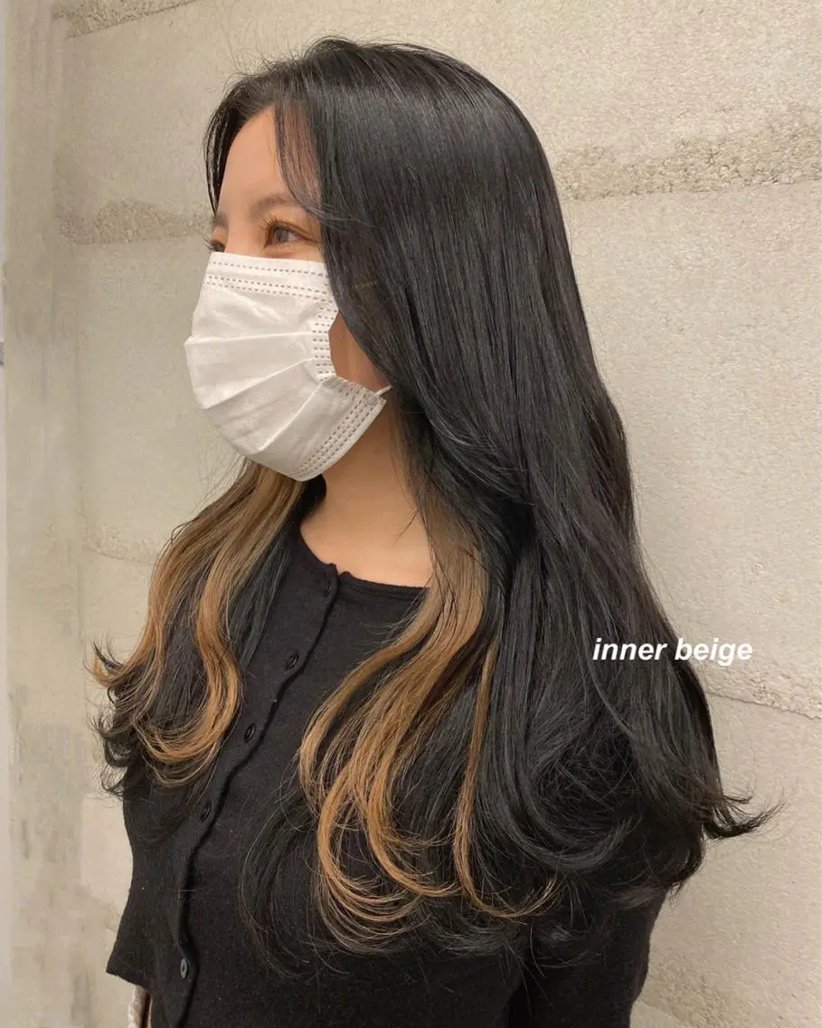 ロング ヘアカラー ナガイ アヤのヘアスタイル
