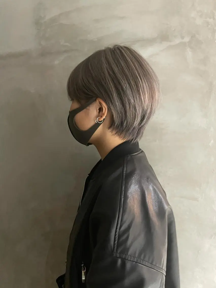 ショート カラー シルバー 五十嵐 雄毅のヘアスタイル