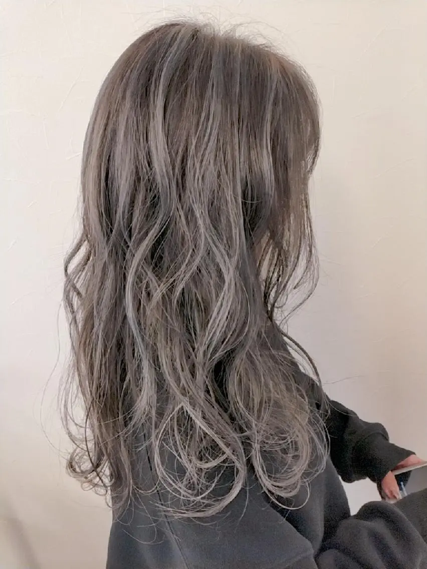 カラー セミロング アディクシーカラー バレイヤージュ ブリーチ ケアブリーチ ダブルカラー ヘアカラー トリートメント ブリーチの神 KYONのその他イメージ