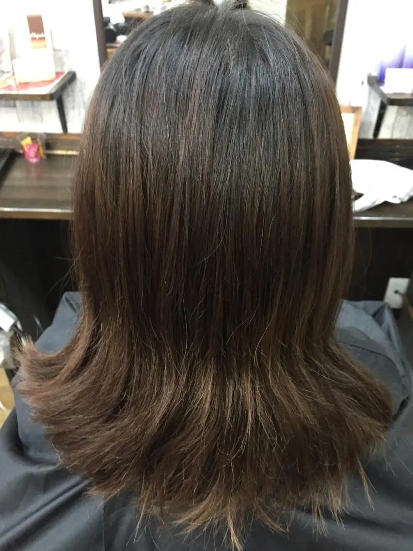 カラー 中山 ルミ子のヘアスタイル
