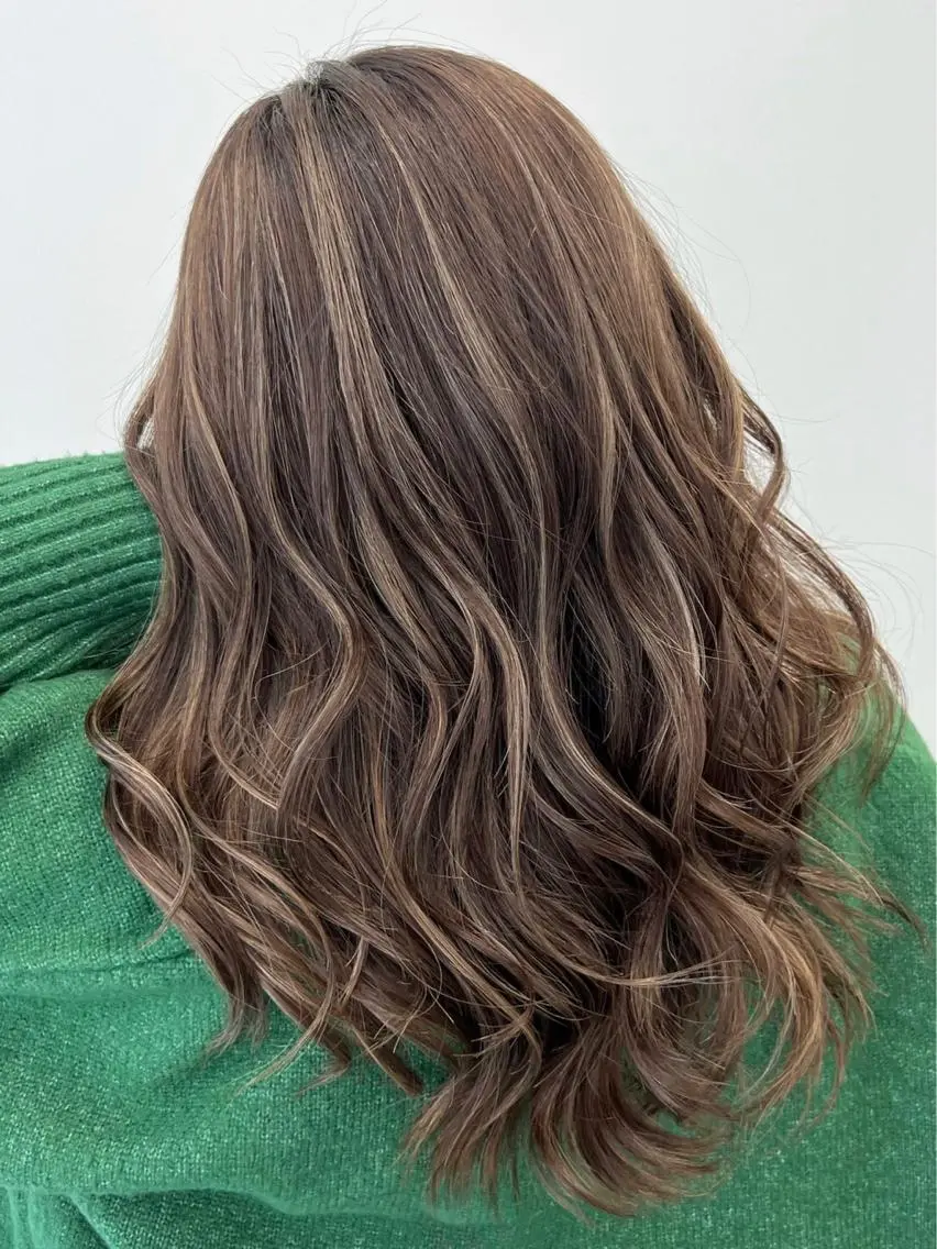 ロング カラー ハイライトカラー ハイライト ヘアカラー トリートメント 【公式】amble luxe池袋東口🩷のヘアスタイル