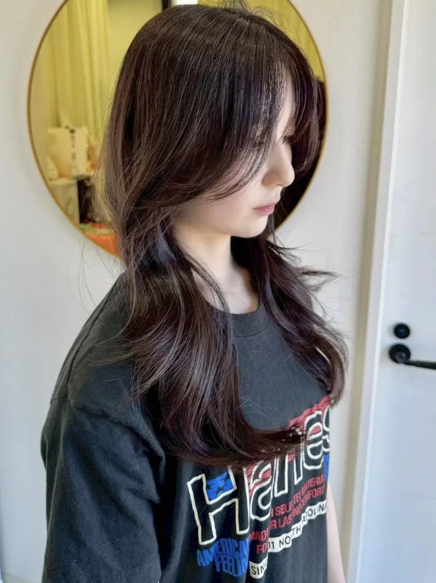 セミロング カラー レイヤーカット カット ヘアカラー トリートメント 韓国ヘア/レイヤー /髪質改善🦋イブキのヘアスタイル