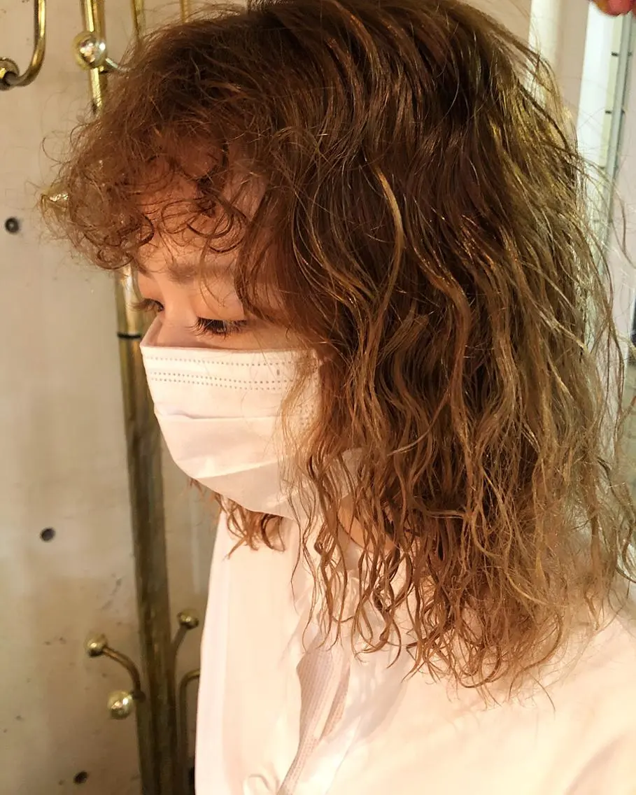 ミディアム パーマ ミディアムパーマ パーマ美容師 hanaのヘアスタイル