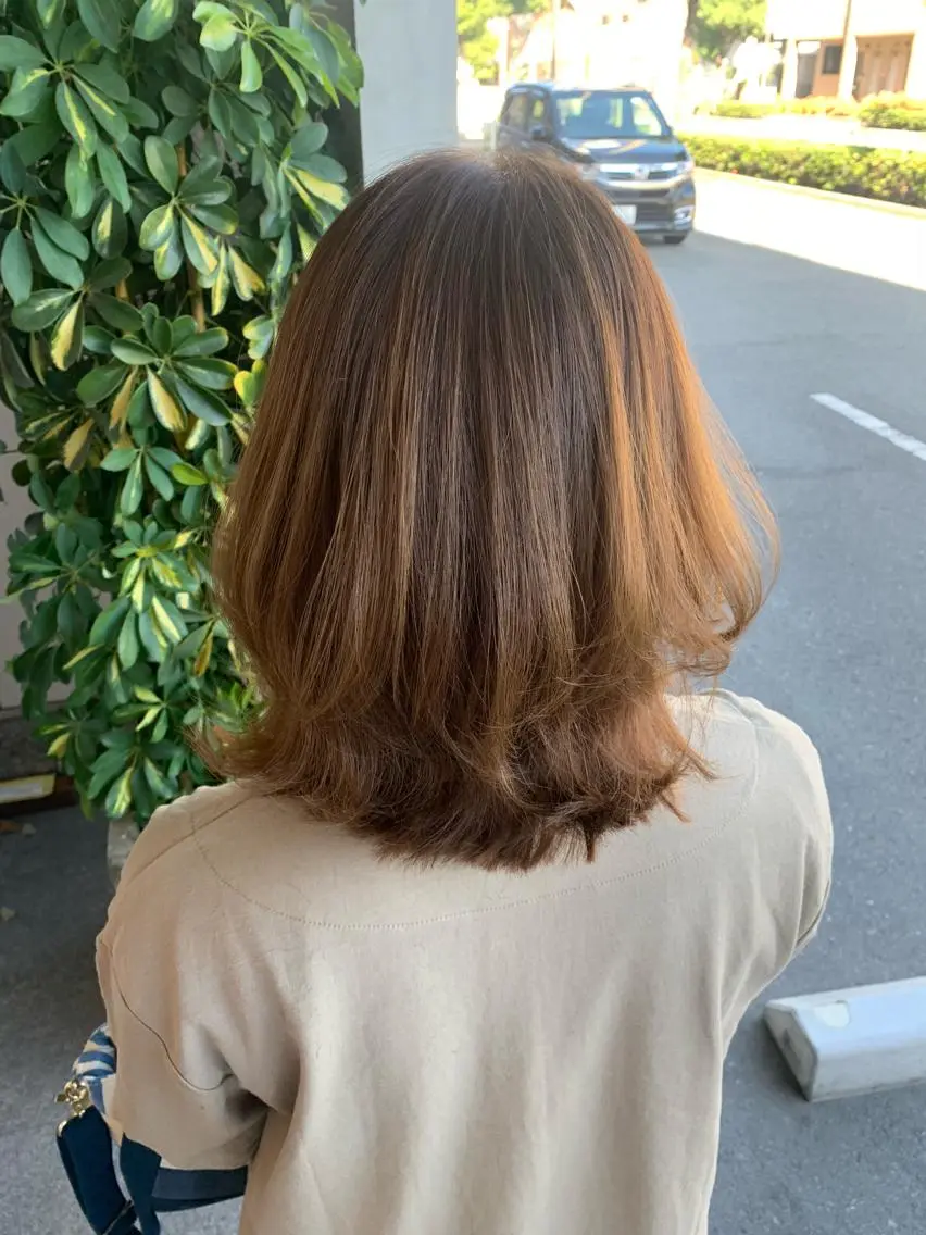 ミディアム カラー mu ku.のヘアスタイル