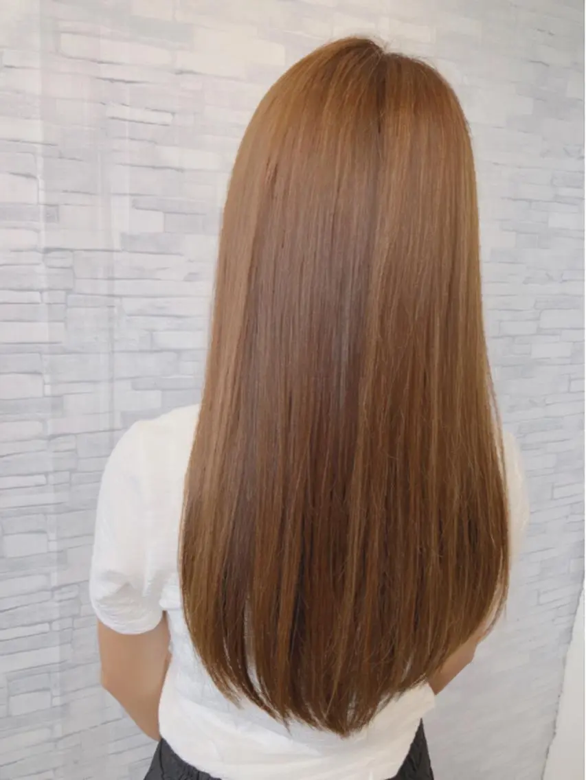 ロング カラー アッシュ ベージュカラー 福森 みずきのヘアスタイル