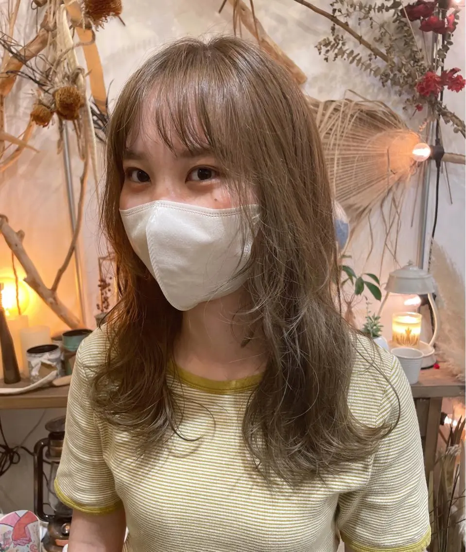 ロング カラー ベージュカラー カット ヘアカラー 狩野 羅夢のヘアスタイル