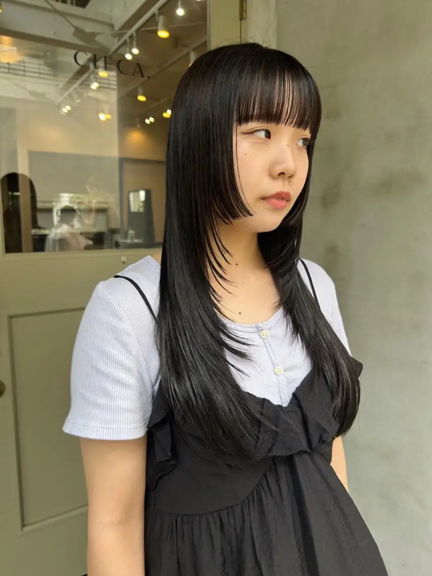 ロング レイヤーカット 藤井 紀香のヘアスタイル