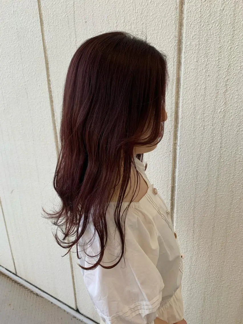 ロング カラー ベージュカラー ピンクカラー ピンクベージュ カット ヘアカラー 顔まわりカット✄ ベージュカラー🧸のヘアスタイル