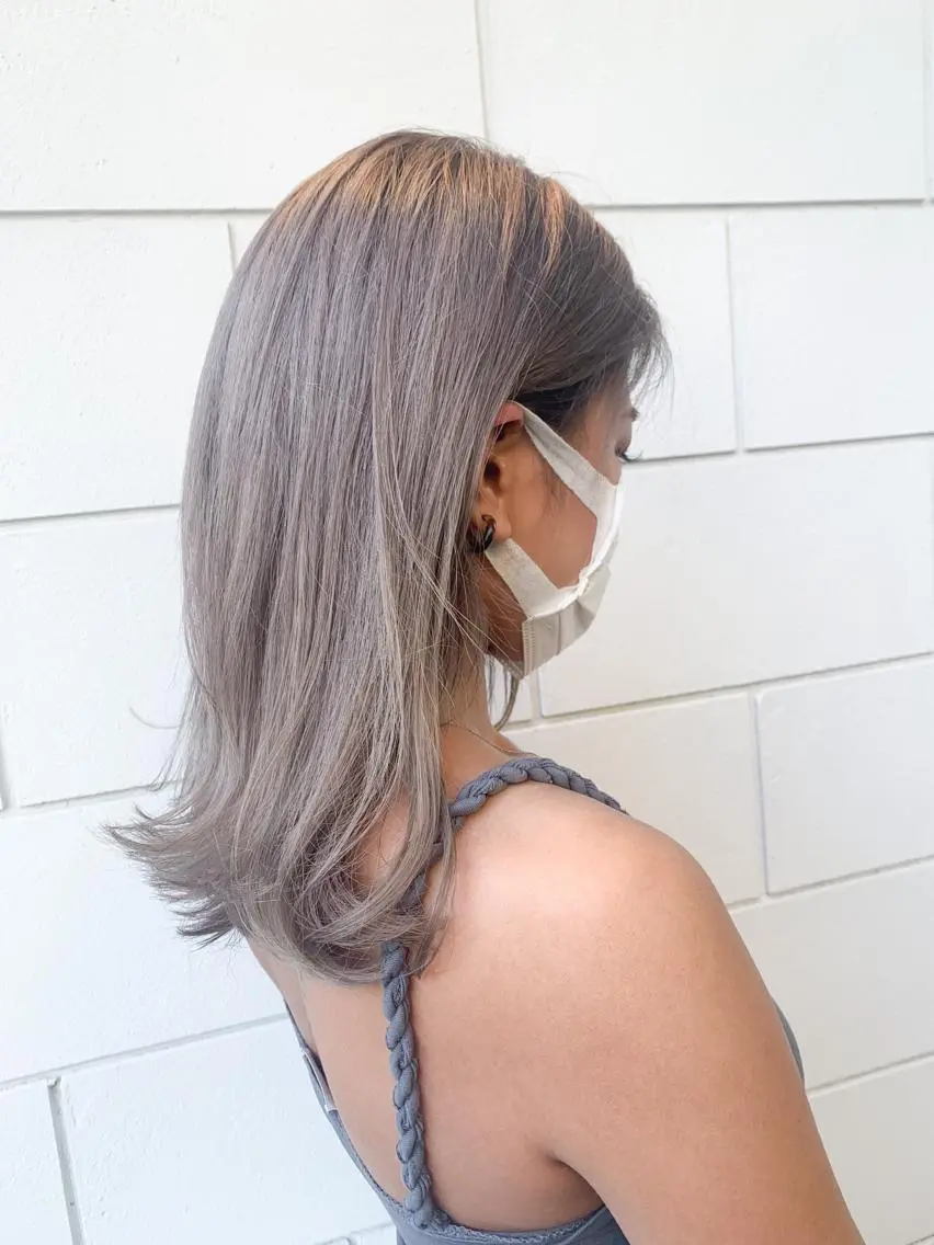 セミロング おおたけ あゆみのヘアスタイル