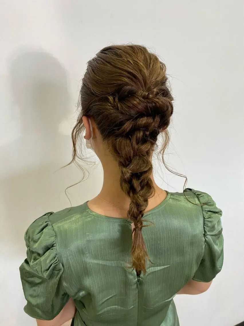 ロング カラー ヘアアレンジ ヘアセット 田谷 夏生のヘアスタイル
