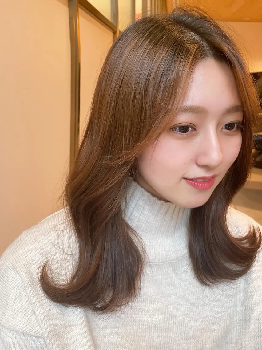 ミディアム レイヤーカット 🤎小顔レイヤー /ベージュ🤎友香のヘアスタイル