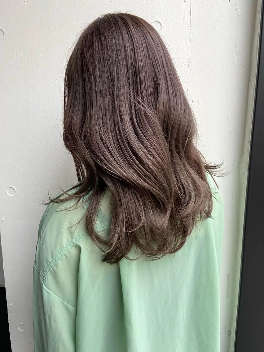 セミロング カラー 透明感カラー✧︎*。 細田 碧のヘアスタイル