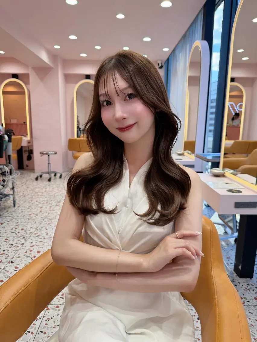 ロング ヘアアレンジ くびれヘア 顔まわりレイヤー 韓国風ヘア レイヤーカット ロング トリートメント 透明感カラー/渋谷/ KEITOのヘアスタイル