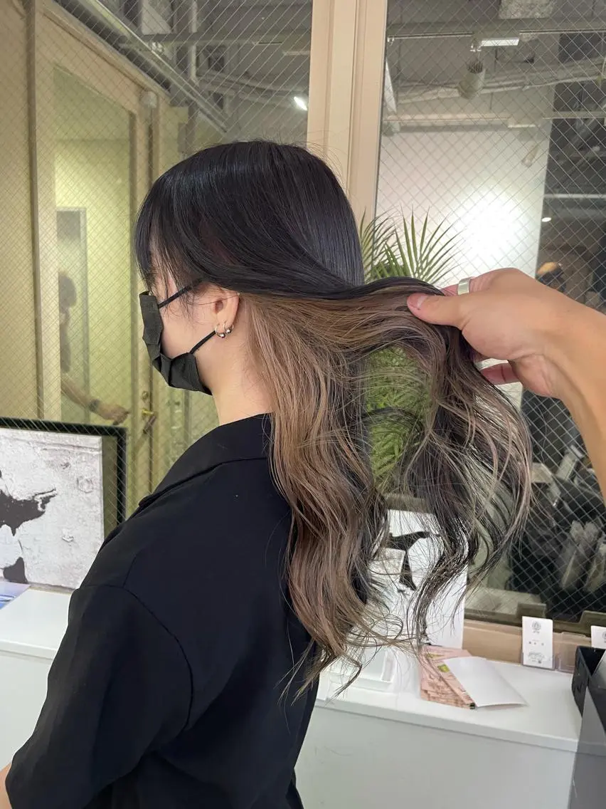 ロング カラー アッシュ インナーカラー 🌈プルエクステ& ハイトーン🌈関飛鳥のヘアスタイル