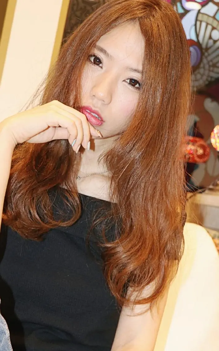 セミロング カラー パーマ セミロングパーマ アディクシーカラー イルミナカラー デジタルパーマ 徳永 博志のヘアスタイル