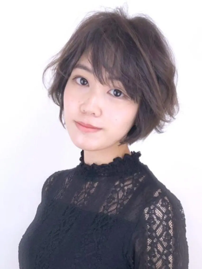 ショート パーマ くびれヘア ショートヘア ニュアンスカラー🫧 加納のヘアスタイル