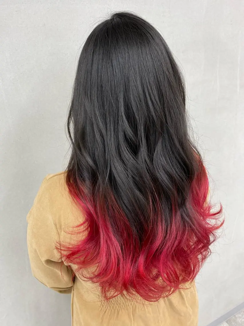 ロング カラー ヘアアレンジ 平川 夏海のヘアスタイル