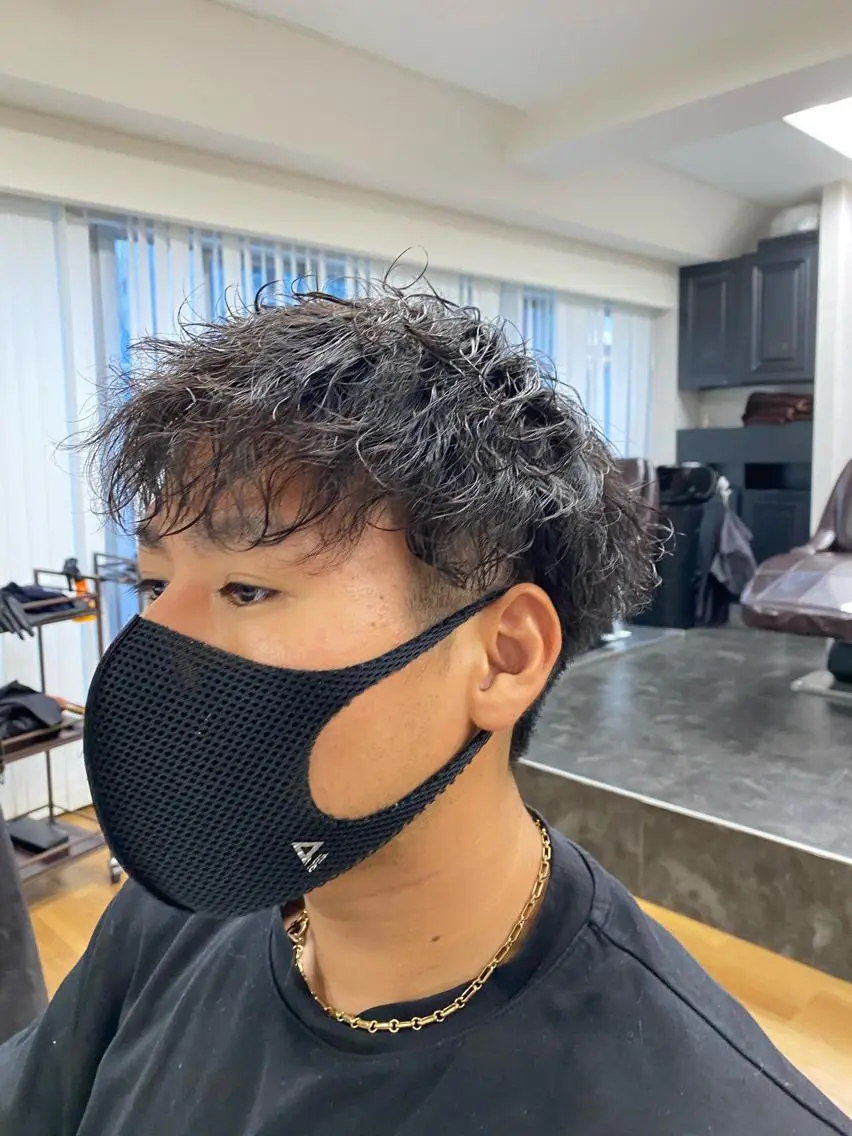 パーマ メンズ フェードカット メンズハイライト メンズハイトーン マッシュ メンズパーマ GAKU/仙台/ メンズ/ブリーチのヘアスタイル