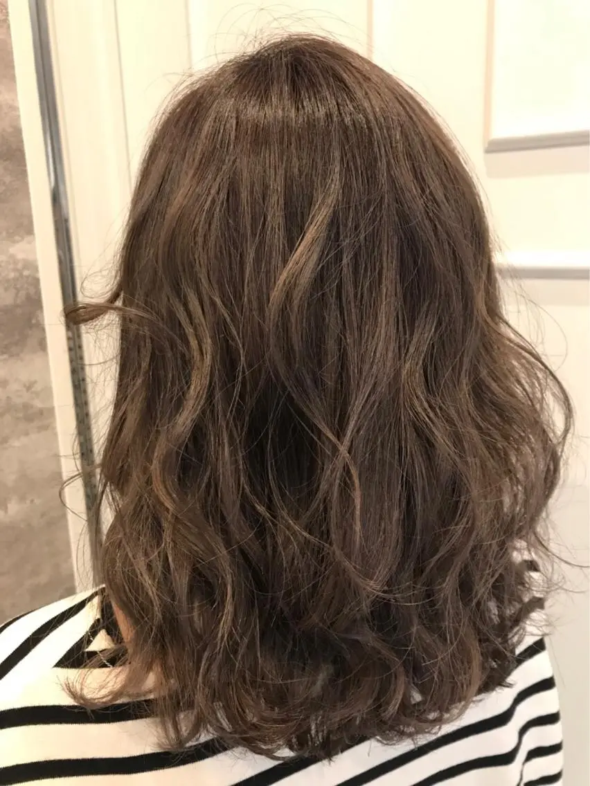 ミディアム カラー ベージュカラー 🫟Blanco🫟 Color&Careのヘアスタイル