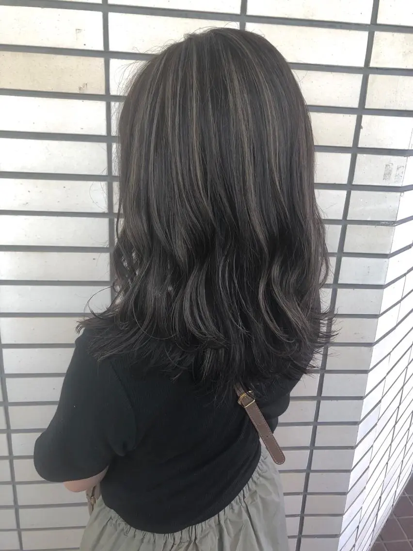 セミロング カラー ハイライトカラー ハイライト カット ヘアカラー トリートメント 🤍2nd🤍田所 美希のヘアスタイル
