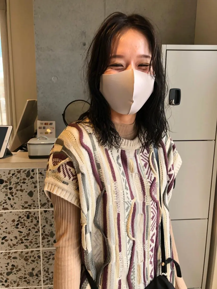 ミディアム パーマ パーマ🌀/縮毛🪡 透明感カラー🧊のヘアスタイル