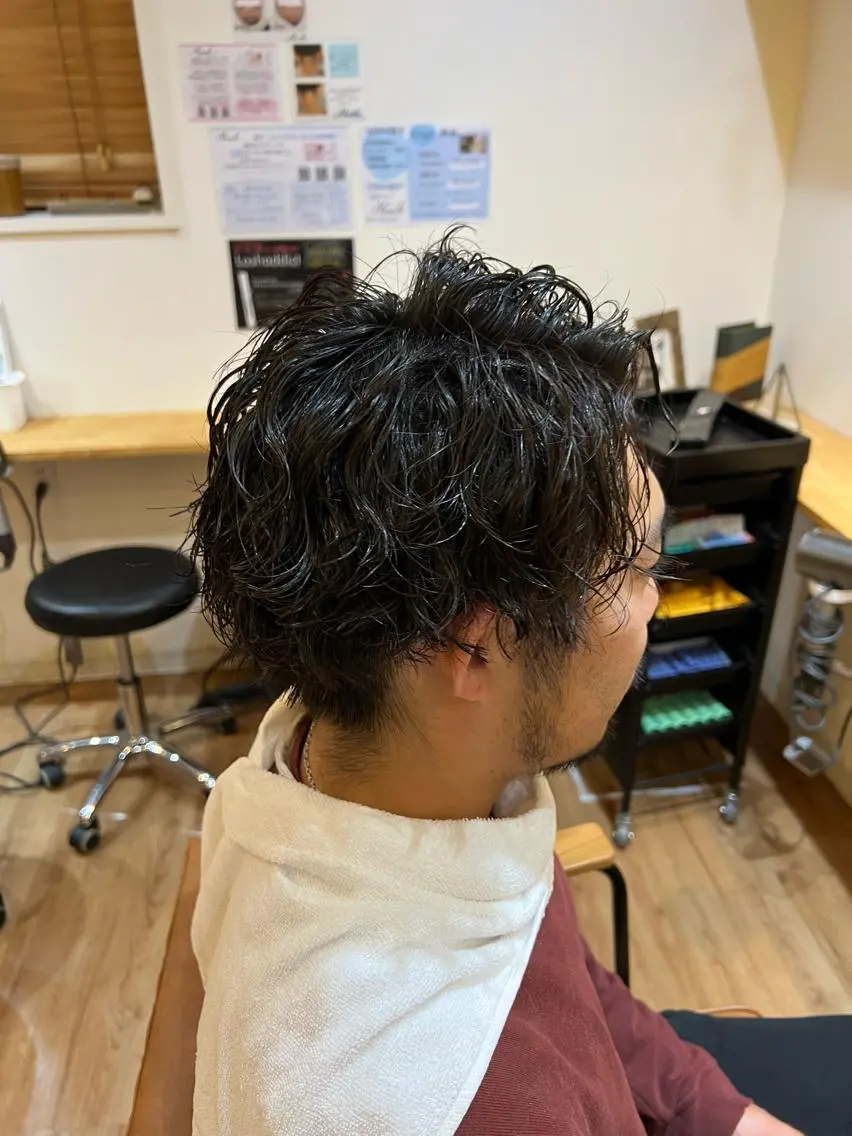 パーマ メンズ ハイトーンカラー 坂本 翼のヘアスタイル