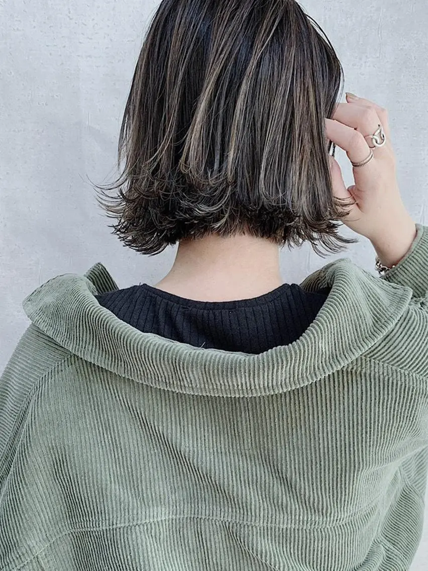 ショート カラー アディクシーカラー ブリーチ ケアブリーチ ダブルカラー ハイライトカラー MOU namba ムウナンバのヘアスタイル