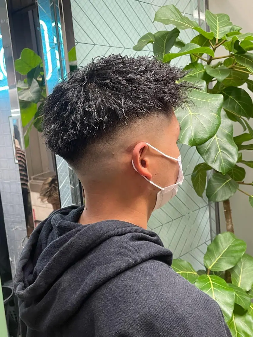 パーマ メンズ メンズパーマ メンズツイストパーマ ツイストパーマ 渋谷/フェード/ 國分 翔のヘアスタイル