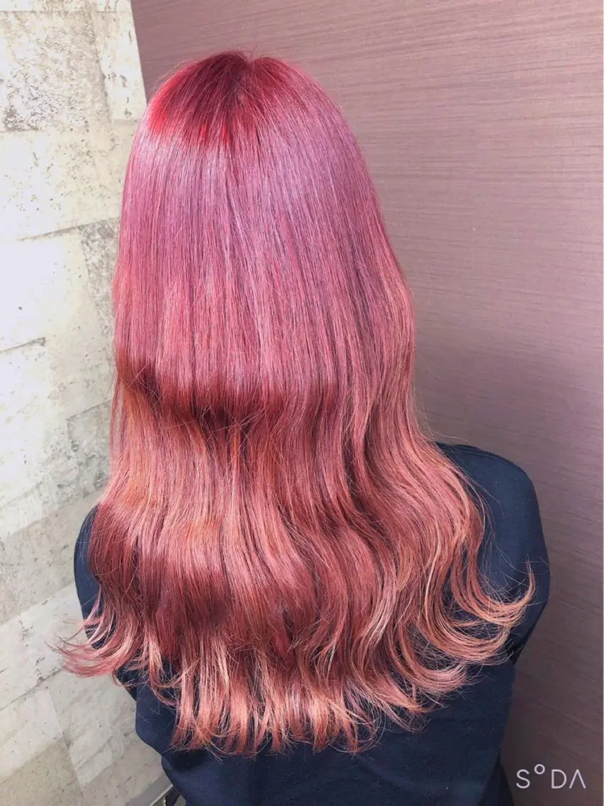 セミロング カラー PANOL 秀島のヘアスタイル