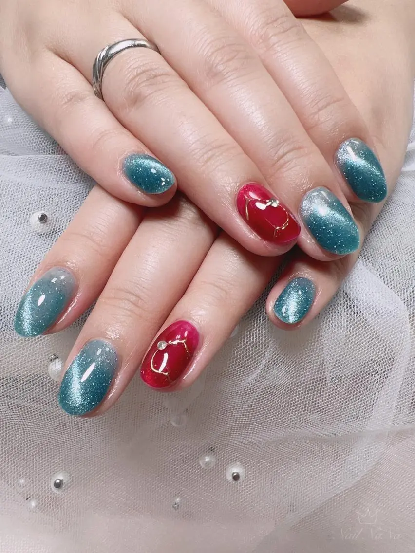 ショート カラー ネイル マグネットネイル 赤色 ハンドネイル Nail NaNaのネイルデザイン