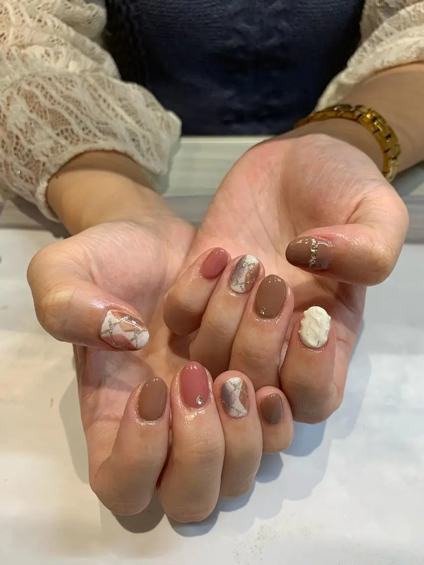 ネイル 持ち込み マキノ ユイのネイルデザイン