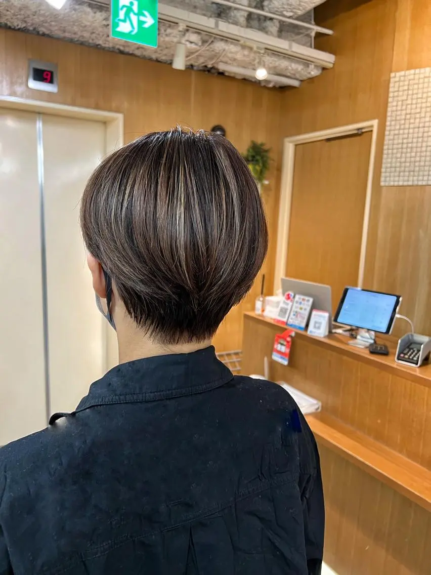 ショート カラー 透明感カラー/ イルミナカラーヒロキのヘアスタイル