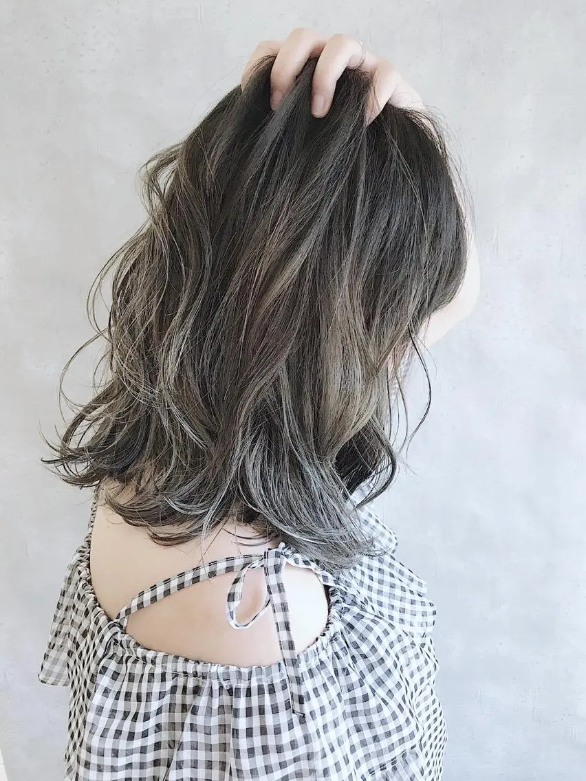 カラー ミディアム アディクシーカラー ブリーチ ケアブリーチ ダブルカラー ハイライトカラー MOU namba ムウナンバのヘアスタイル