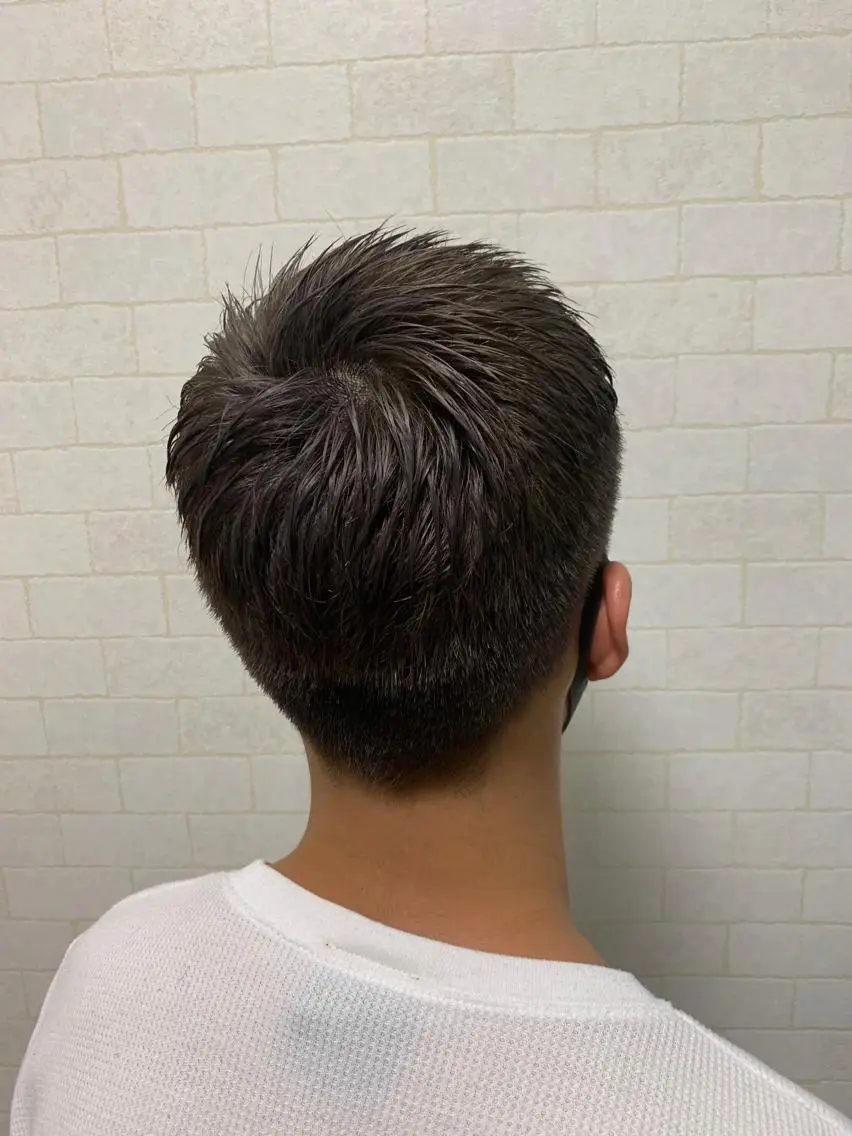 ショート カラー メンズ 中本 愛理のヘアスタイル