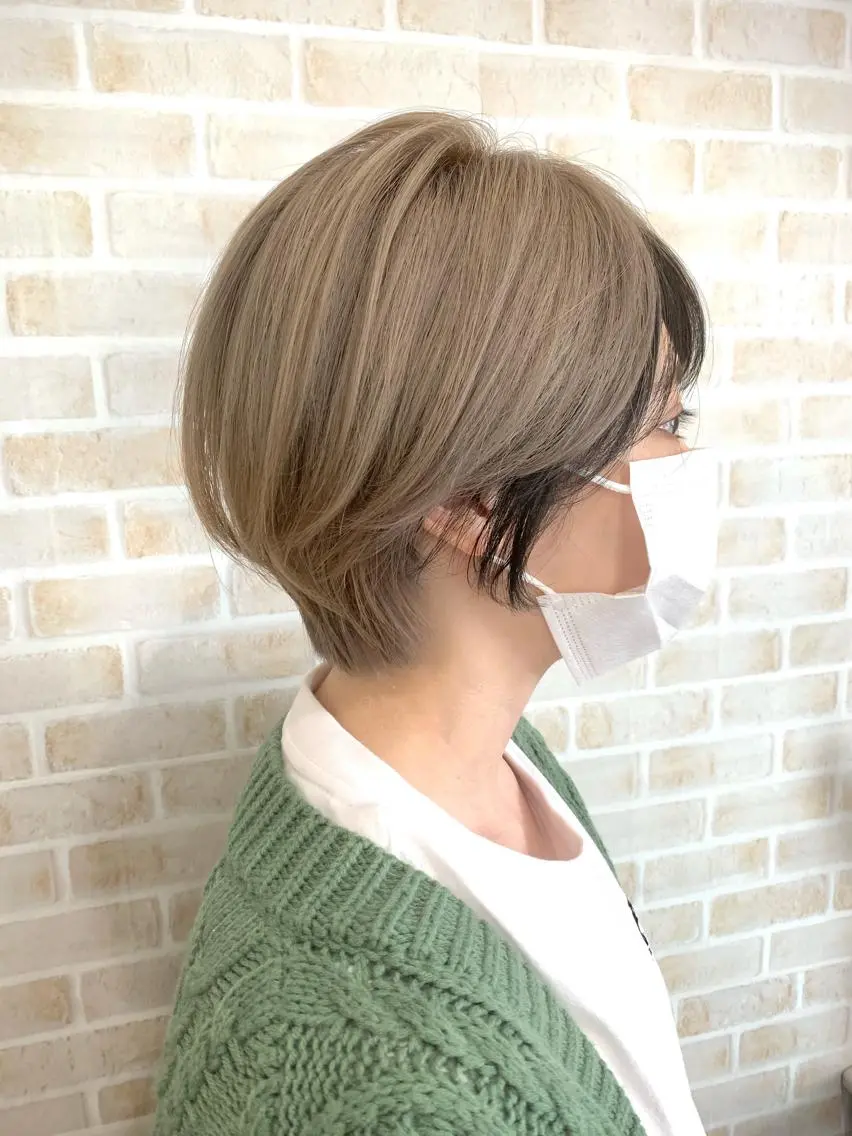 ショート カラー カット ヘアカラー トリートメント 薄田 珠美のヘアスタイル
