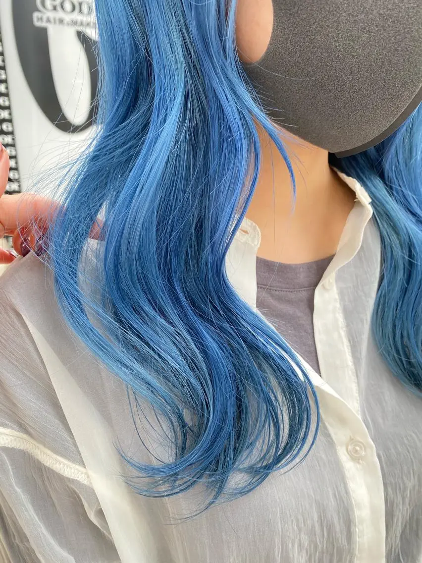 セミロング カラー ブリーチ ヘアカラー 🫧富田 苑実🫧のヘアスタイル