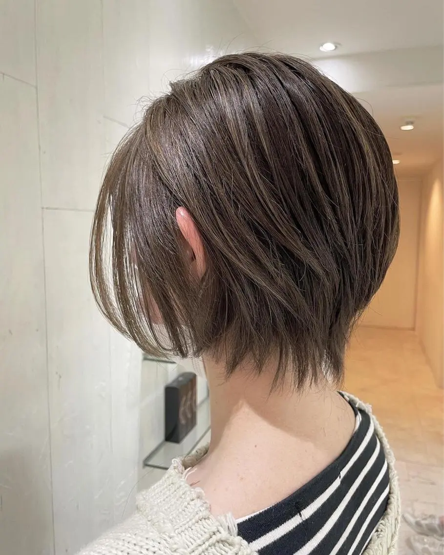 ショート カラー アッシュ ベージュカラー 透明感カラー ハイライトカラー 外国人風カラー カット ヘアカラー トリートメント 河合秀明/ショート /ボブ/レイヤーのヘアスタイル