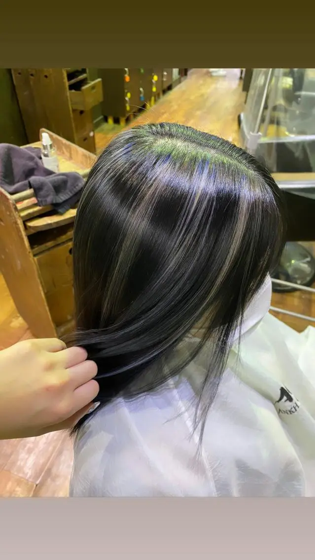 ミディアム カラー ハイライトカラー ハイライト ヘアカラー PSY【サイ】池袋 KYOKAのヘアスタイル