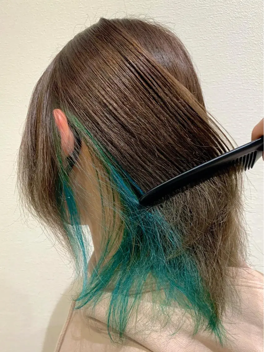 ミディアム カラー ブルーカラー ナカタケ ユウのヘアスタイル