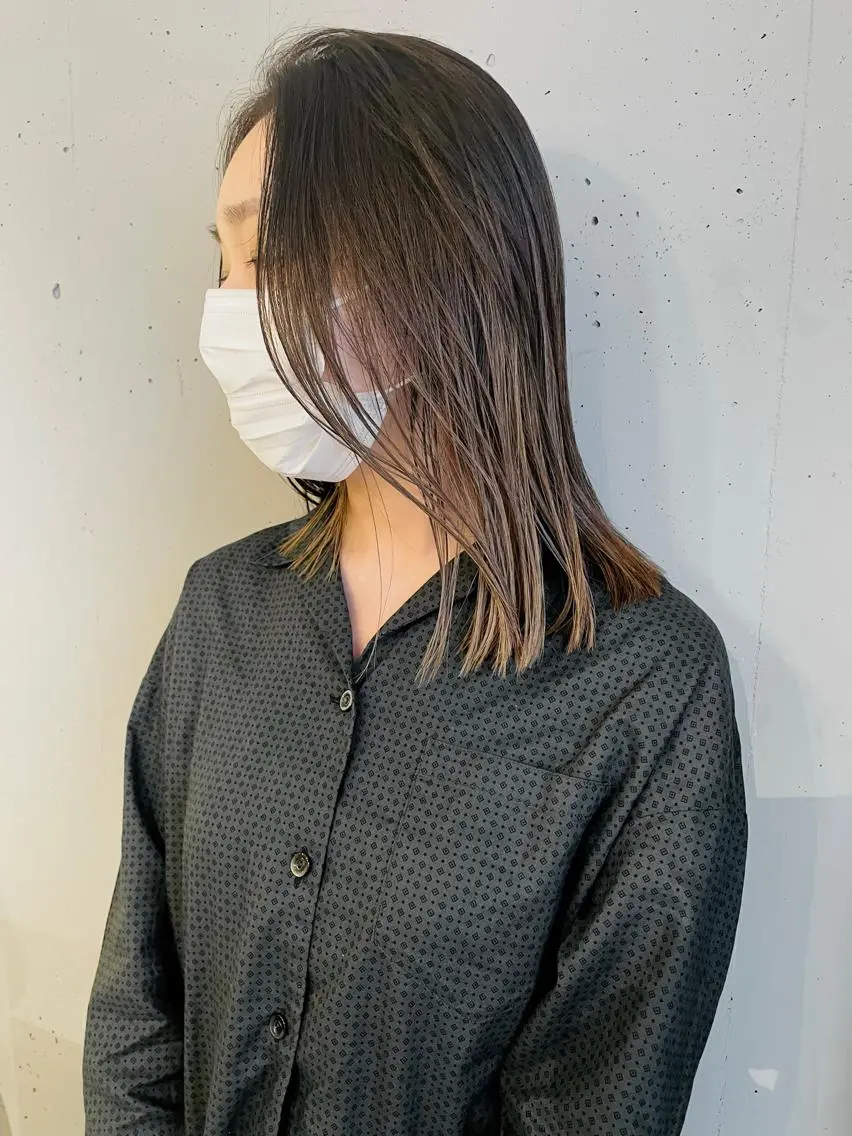 セミロング カラー 東 みのりのヘアスタイル
