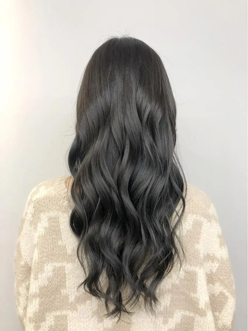 ロング カラー ブルーカラー ブルージュ グレージュ 代表 YUKI ☆のヘアスタイル