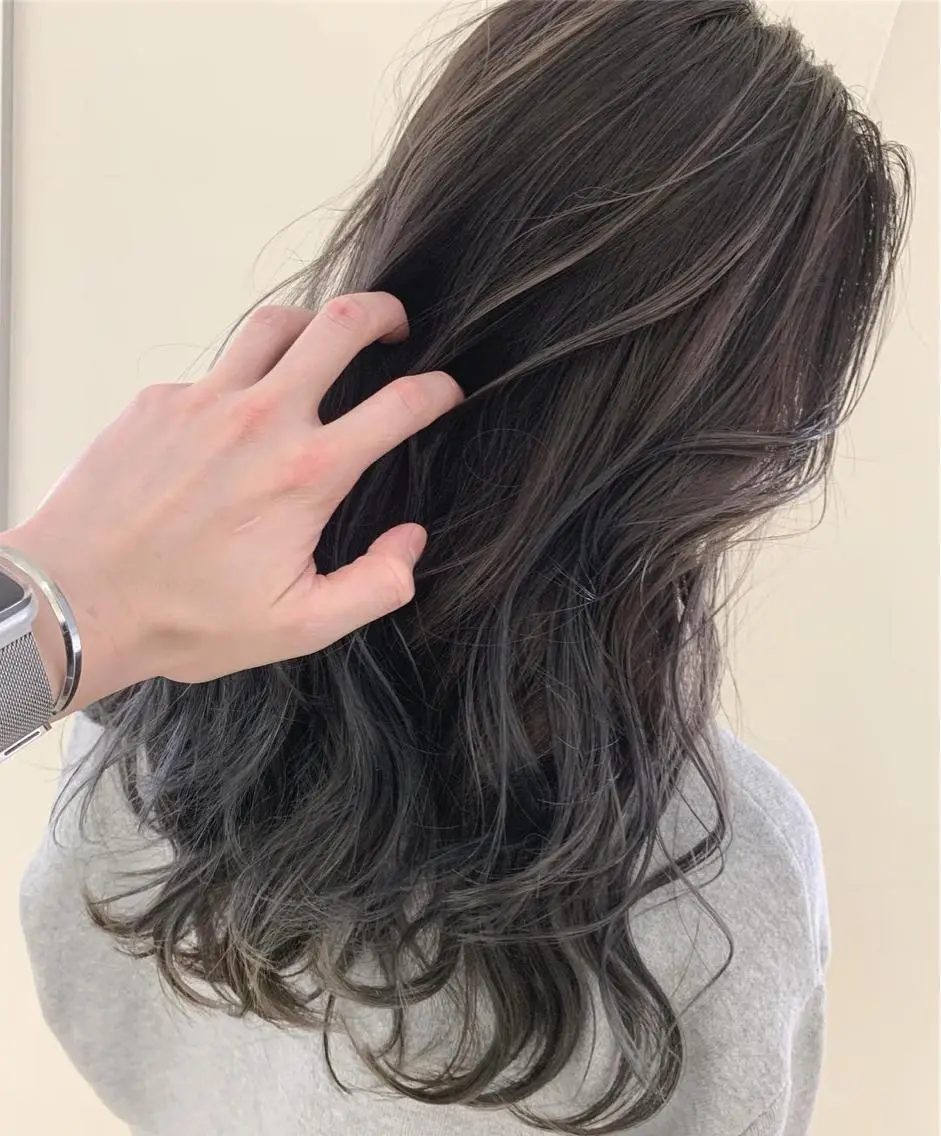 ロング カラー ヘアアレンジ 【公式】amble luxe池袋東口🩷のヘアスタイル